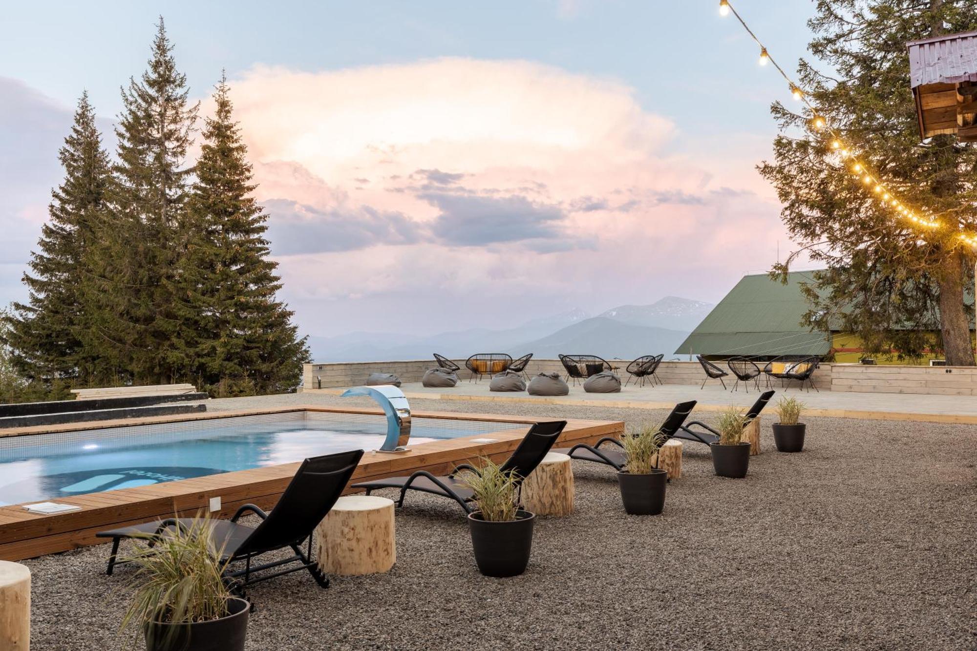 Gremi Hotel Dragobrat Exterior photo